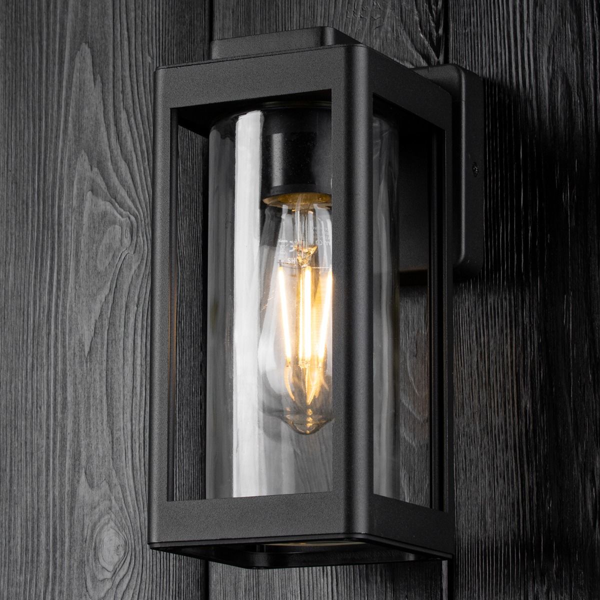 Buitenwandlamp met E27 Fitting – Geschikt voor Tuin of Gevel