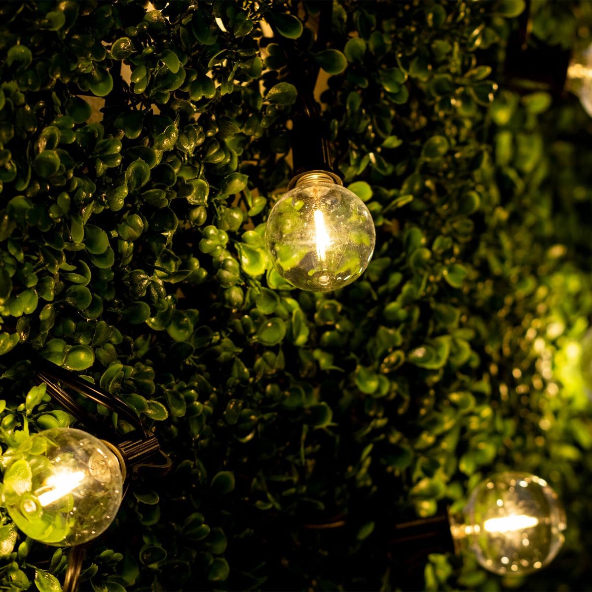 Buitenlichtsnoer 15,2m – 30x LED Ballen 3000K met Afstandsbediening