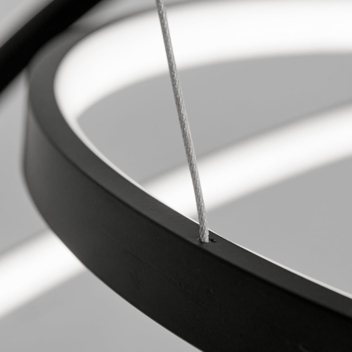 Design Hanglamp Zwart - Dimbaar Led - Drie Ringen - In Hoogte Verstelbaar - Eetkamer - Woonkamer